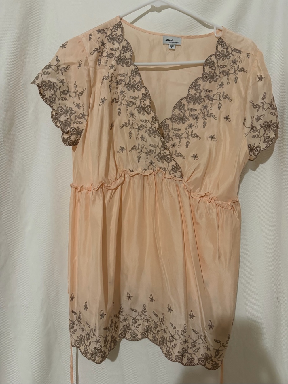 Mimi maternity 100% Silk Peach Embroidered V-Neck Tunic Top Blouse Pregnant L